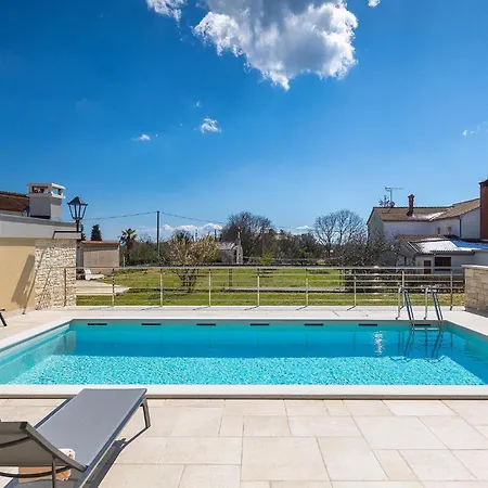 Vakantiehuis Bursic Pula