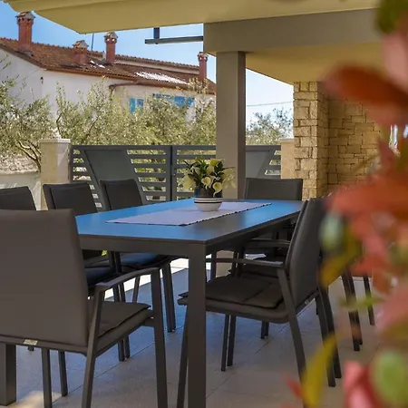 Holiday home Bursic *